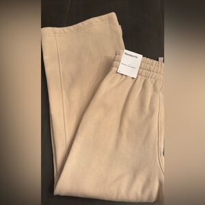 Nike youth small Kids Cream Jogger Pants